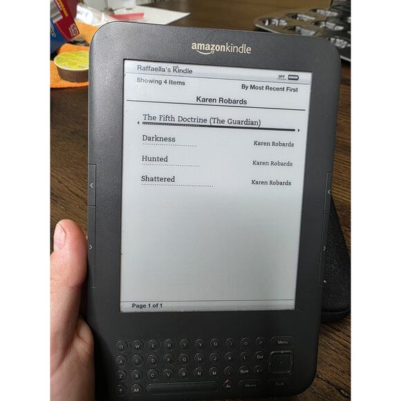 Amazon Kindle Keyboard 3, Wi-Fi, 6" 4GB, D00901 3rd Generation 85 Books - Picture 9 of 16